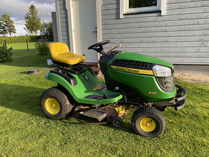 Murutraktor John Deere x125 (1 foto / 5)