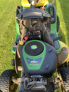 Murutraktor John Deere x125 (4 foto / 5)