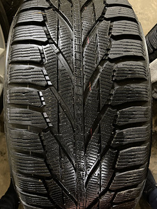 R 19 BMW oroginal + hakkapelita r2 (lamell) 255/50 (3 foto / 3)
