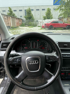 2007 Audi A4 B7 Avant 3.0TDi 171kw Quattro (12 foto / 15)