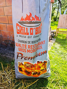 PREMIUM süsi BBQ / grilli jaoks 50L (restoranikvaliteet)
