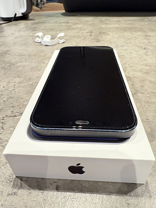 iPhone 12 64gb black A2403 (4 foto / 7)
