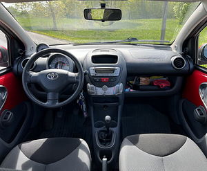 Toyota Aygo 2007 1.0 50kw (6 foto / 7)