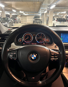 BMW 740d 3.0 225kW (15 foto / 15)