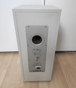 Aktiiv-subwoofer (2 foto / 10)