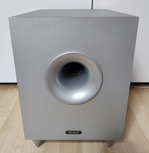 Aktiiv-subwoofer (9 foto / 10)