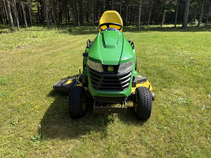 John Deere X590 koos järelkäruga (4 foto / 6)
