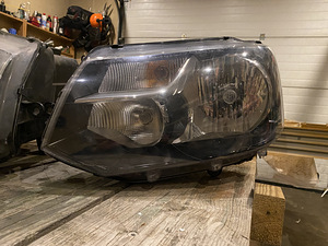 Esituled volkswagen t5-t6 (2 foto / 5)