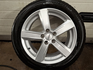 17" valuveljed 5x108 (2 foto / 5)