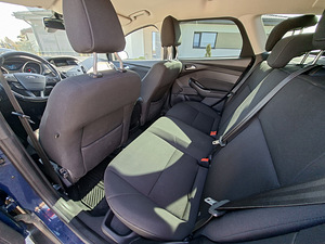 Ford Focus универсал 2016 г. (9 фото из 14)