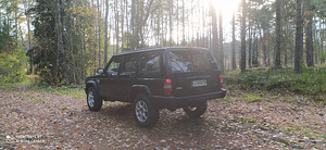 Jeep Cherokee 2,5TDI 4x4 (4 foto / 8)