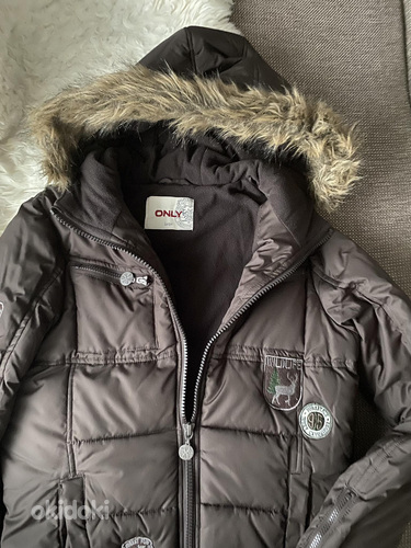 Темно-коричневая теплая женская зимняя куртка, М/С (38/40) (фото #2)