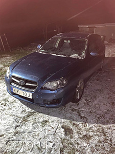 Subaru Legacy 3.0 H6 180kw (2 foto / 5)