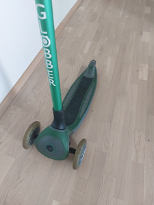 Tõukerattas Globber Master Lights Scooter (1 foto / 3)
