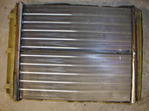 Mercedes W124 soojendusradiaator Behr (3 foto / 4)