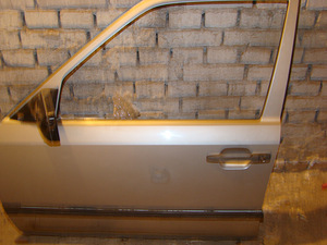 Mercedes W124T, parem esim. uks lisadega,hõbe,korralik (4 foto / 9)