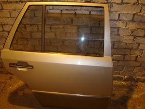 Mercedes W124T, parem esim. uks lisadega,hõbe,korralik (5 foto / 9)