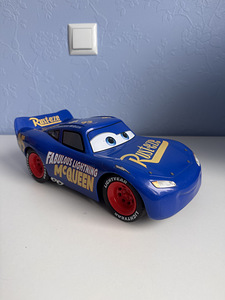 Mcqueen car, большая машина Молния Маккуин (1 фото из 2)