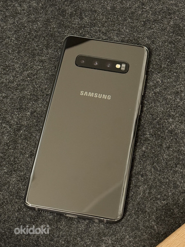 Samsung Galaxy S10+ 128/8GB Ceramic Black (foto #2)
