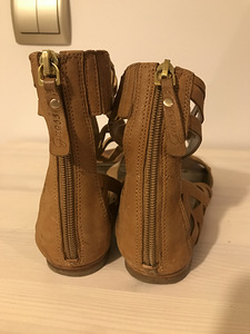 Guess сандалии (2 фото из 3)