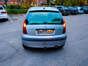 Citroen C3 1.1 2003 (3 foto / 8)