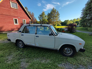Продаётся Vaz 2105 (4 фото из 5)