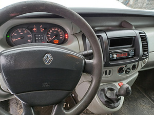 RENAULT TRAFIC 1,9td (6 фото из 6)
