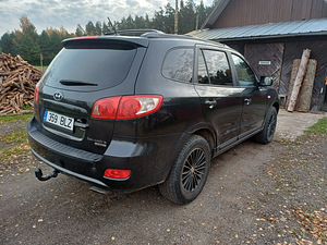Hyundai Santa Fe 2,2td. автомат. (5 фото из 5)