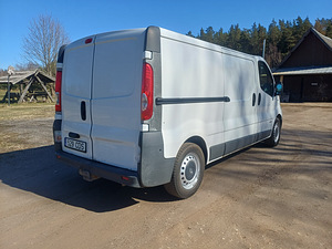 Renault Trafic 2.0td, регистрационный сбор оплачен (3 фото из 8)