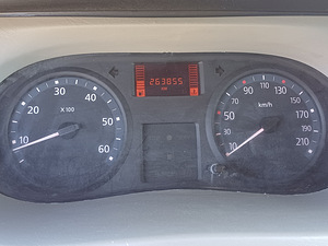 Renault Trafic 2.0td, регистрационный сбор оплачен (8 фото из 8)