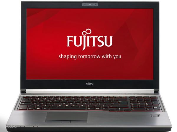 Fujitsu Celsius H730 (фото #1)