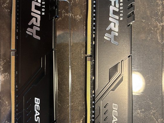 Kingston Fury Beast Black XMP 32 ГБ (2x16 ГБ) DDR4