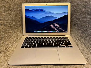 MacBook Air 13" 2017 + Sleeve (1 foto / 9)