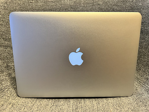 MacBook Air 13" 2017 + Sleeve (2 foto / 9)