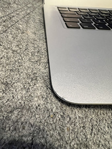 MacBook Air 13" 2017 + Sleeve (7 foto / 9)