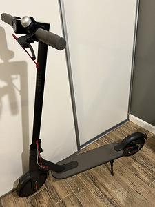 Xiaomi elektriline tõukeratas (1 foto / 3)