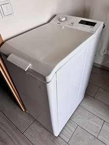 Pesumasin Electrolux (1 foto / 3)