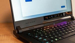ASUS ROG STRIX SCAR 15.6 FHD (5 foto / 10)