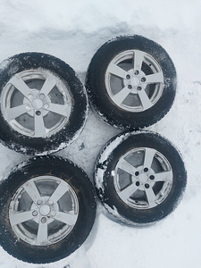 5x114,3 veljed 15x6.5 naastrehvidega (1 foto / 10)