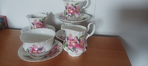 Royal Albert kohvikomplekt (5 foto / 7)