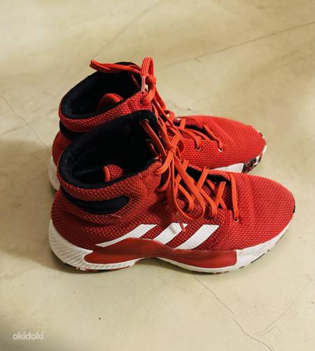 Красные кроссовки Adidas 40 (фото #2)