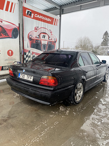 BMW 730d facelift (4 фото из 9)