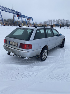 Audi a6 quattro (4 фото из 6)
