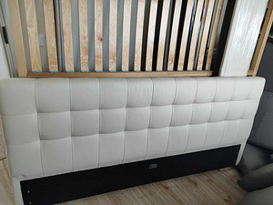 Nahast voodi 180x200 (2 foto / 3)