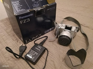 Panasonic Lumix DNC FZ3 Leica оптика фотокамера (1 фото из 3)