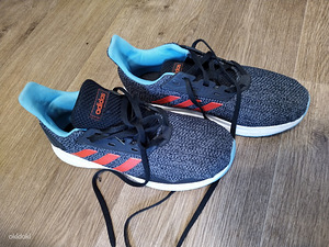 Кроссовки Adidas 35 (2 фото из 2)