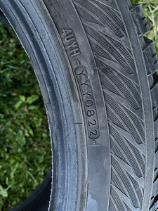 Müüa 285/45R20 naastrehvid (3 foto / 9)