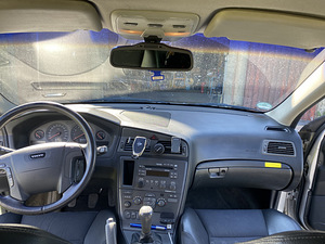 Volvo V70 2.4 103kw (8 foto / 9)