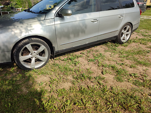 VW Passat 2.0 103kw 2007 (8 foto / 8)