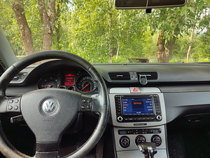 VW Passat 2.0 103kw 2007 (6 foto / 8)